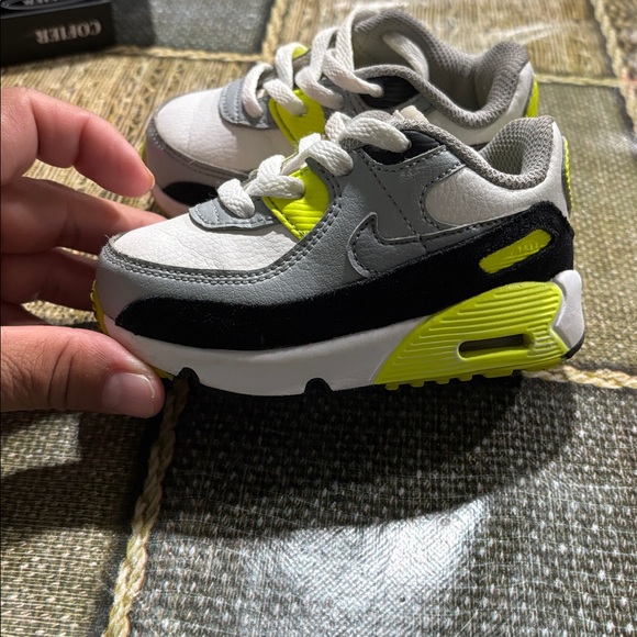Nike Air Max Kids Grey with Neon Yellow & Black Accent Sneakers - Picture 12 of 12